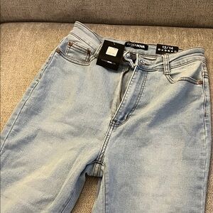 Fashion Nova Women’s Blue Jeans
